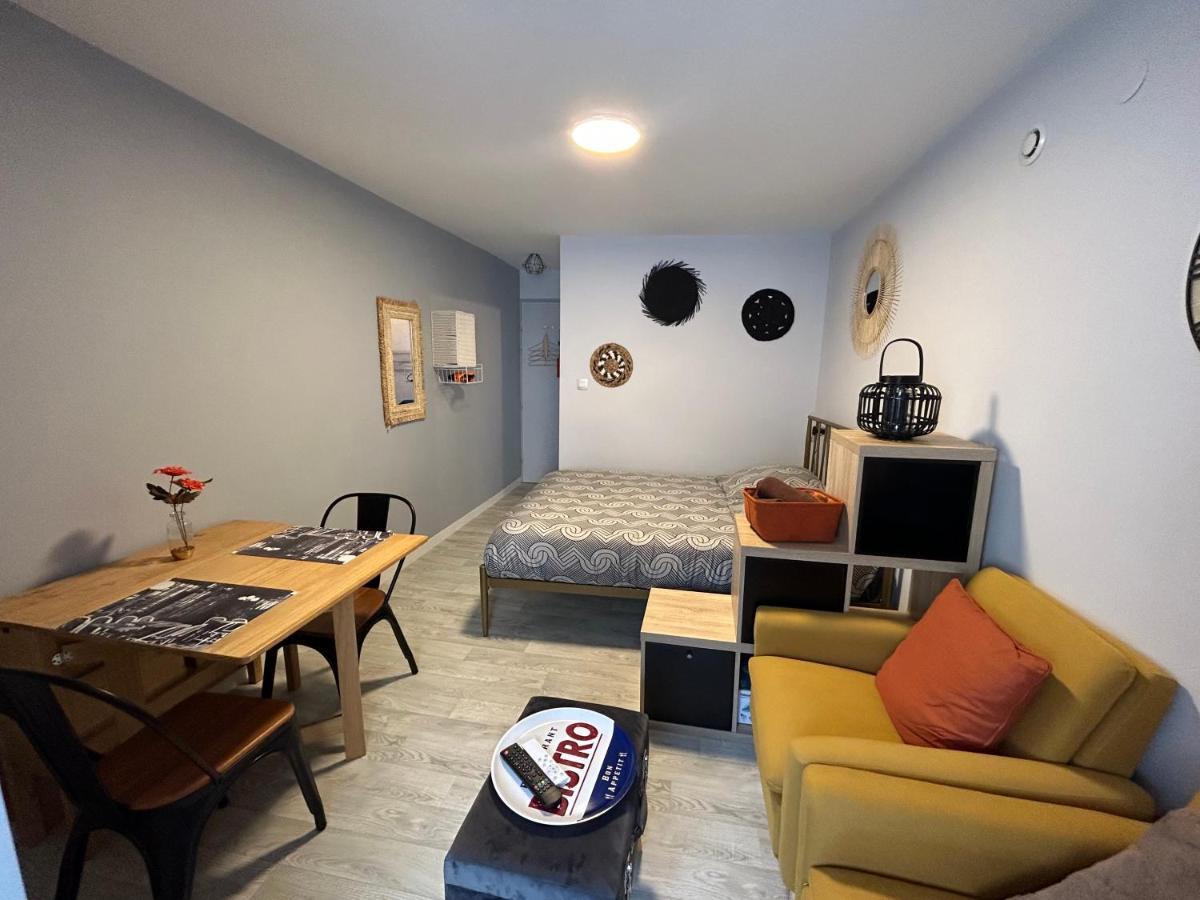 Le Petit Kiosque - Terrasse Parking & Local Velo Apartment Verdun-sur-Meuse Екстериор снимка